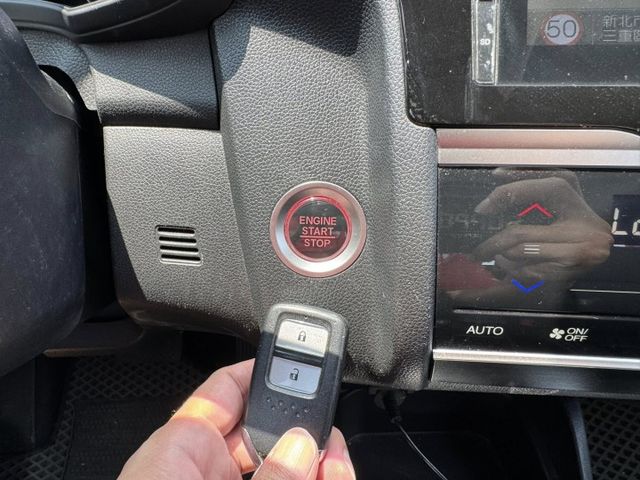 會長の店認證車☆旗艦S版小改款1.5S‧一手車＋保證保證（原廠保養車）/衛星導航/倒車顯影/皮椅/極美車況  第8張相片