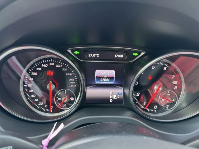 會長の店認證車/客戶託售換賓士新車☆總代理小改款GLA AMG少見‧免鑰匙＋九安.雙電動座椅.導航＋倒車顯影‧電動尾門  第7張相片