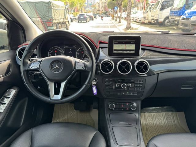 B-CLASS W246  第4張相片