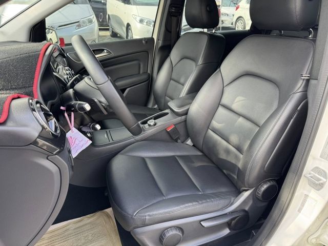 B-CLASS W246  第5張相片