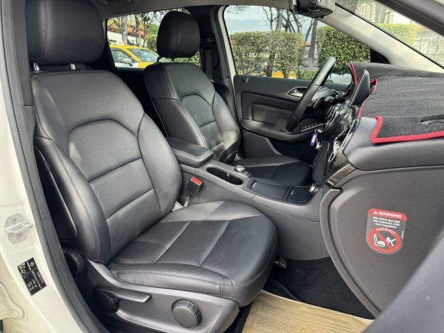 B-CLASS W246  第6張相片
