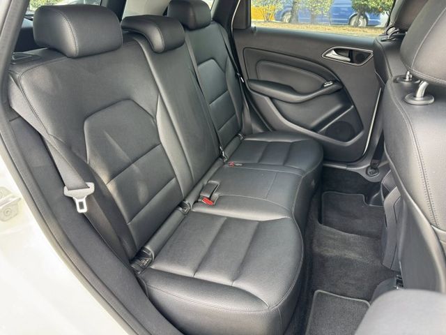 B-CLASS W246  第7張相片