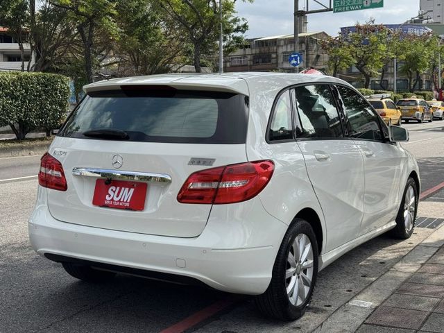 B-CLASS W246  第20張相片