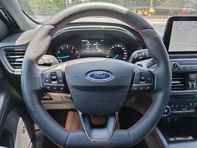 會長の店認證車☆FOCUS ST LINE 賽道版.一手只跑6萬★ACC跟車/車道偏移/倒車顯影/抬頭顯示器  第5張相片