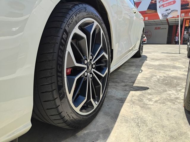 會長の店認證車☆FOCUS ST LINE 賽道版.一手只跑6萬★ACC跟車/車道偏移/倒車顯影/抬頭顯示器  第18張相片