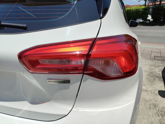 會長の店認證車☆FOCUS ST LINE 賽道版.一手只跑6萬★ACC跟車/車道偏移/倒車顯影/抬頭顯示器  第19張相片