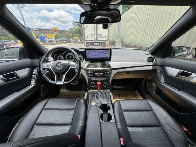 會長の店認證車/五重送專案☆小改款C250 AMG •自用車+里程數保證/電動天窗/安卓大螢幕  第3張相片