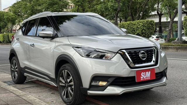會長の店認證車☆6年保固中★一手純自用～小改款1.5旗艦智行版免鑰‧360度環景‧自動煞停+車道偏移，盲點，LED頭燈  第1張相片