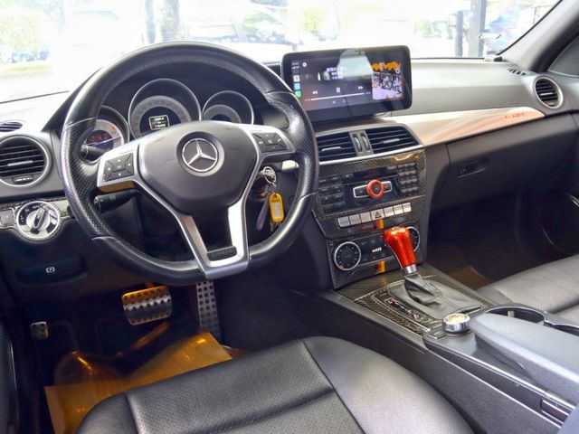 會長の店認證車/五重送專案☆小改款C250 AMG •自用車+里程數保證/電動天窗/安卓大螢幕  第3張相片