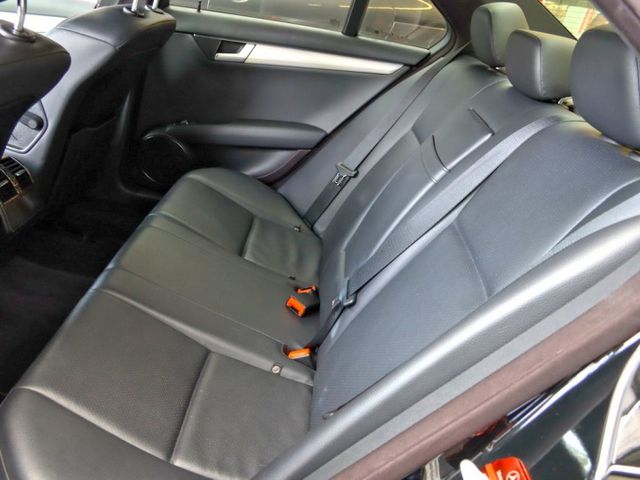 會長の店認證車/五重送專案☆小改款C250 AMG •自用車+里程數保證/電動天窗/安卓大螢幕  第5張相片