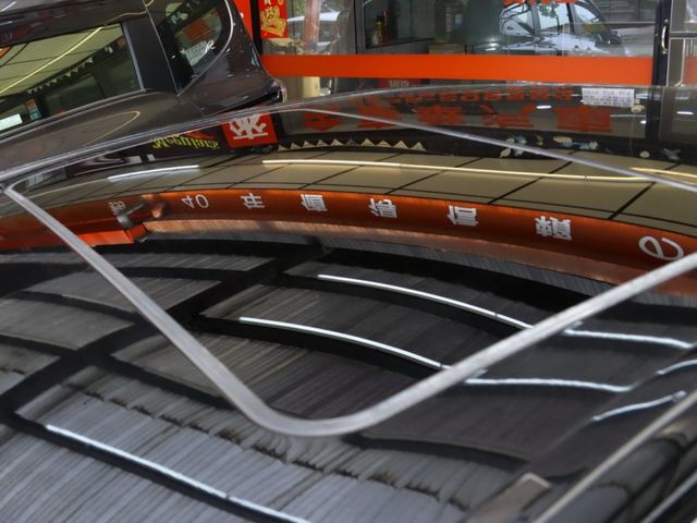 會長の店認證車/五重送專案☆小改款C250 AMG •自用車+里程數保證/電動天窗/安卓大螢幕  第19張相片