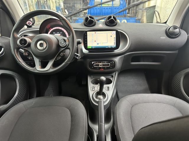 會長の店認證車/五重送專案☆總代理最頂級小改款PASSION 1.0‧一手保證跑3萬公里‧五安+選配全景天窗+安卓大螢幕  第3張相片