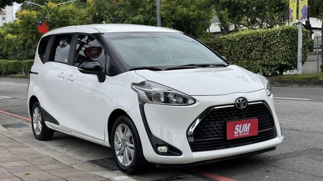 會長の店認證車☆新車保固中★小改款七人座保證只跑1萬‧雙電動滑門‧360度環景‧八安‧自動煞車警示‧循跡‧車道偏移  第1張相片