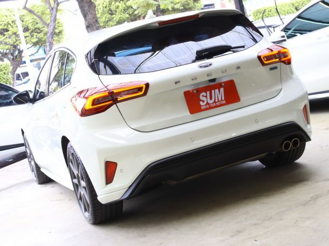 會長の店認證車☆正25年新車保固.一手只跑9000公里/自動停車★ACC跟車/車道偏移/電動座椅/無線充電/B&O音響  第2張相片