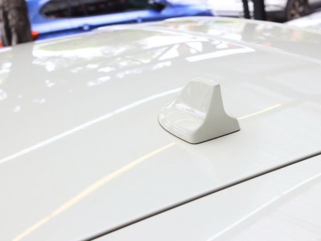 會長の店認證車☆正25年新車保固.一手只跑9000公里/自動停車★ACC跟車/車道偏移/電動座椅/無線充電/B&O音響  第12張相片