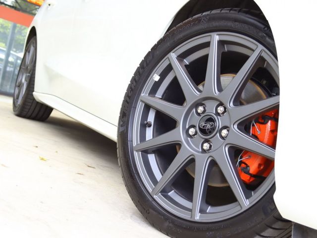 會長の店認證車☆正25年新車保固.一手只跑9000公里/自動停車★ACC跟車/車道偏移/電動座椅/無線充電/B&O音響  第14張相片