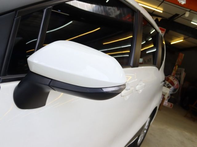 會長の店認證車★小改款七人座里程數保證‧雙電動滑門‧八安‧自動煞車警示‧循跡防滑‧車道偏移  第16張相片