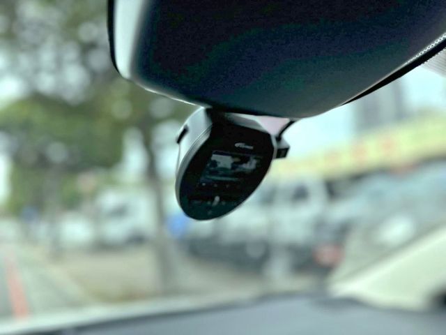 會長の店認證車☆極美跑超少 ALTIS 1.8豪華版/一手自用只跑5萬/ACC跟車/車道偏移/自動煞停  第14張相片