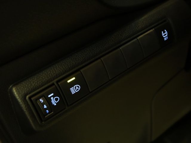 會長の店認證車☆極美跑超少 ALTIS 1.8豪華版/一手自用只跑5萬/ACC跟車/車道偏移/自動煞停  第15張相片