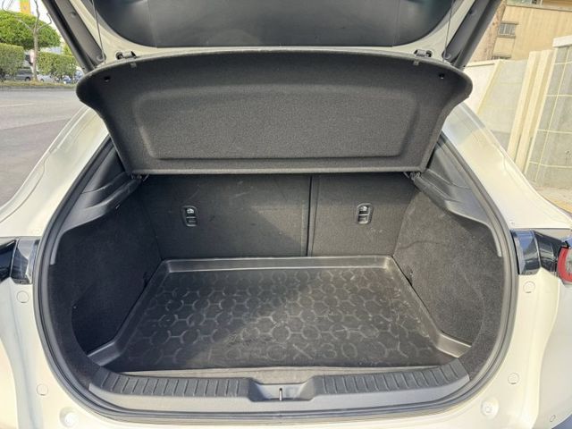 會長の店認證車/全車保固☆新入庫 CX-30 20S Premium‧ACC跟車/車道偏移/自動煞停/環景影像  第16張相片