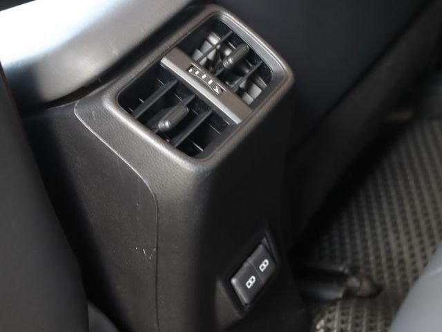 會長の店認證車☆UX250h 2.0油電旗艦版/一手車+只跑五萬多/ACC跟車/車道偏移/自動煞停/電動尾門/空力套件  第13張相片