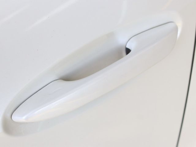 會長の店認證車☆UX250h 2.0油電旗艦版/一手車+只跑五萬多/ACC跟車/車道偏移/自動煞停/電動尾門/空力套件  第14張相片