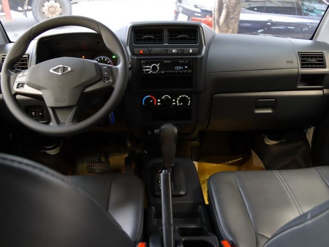 會長の店認證車☆1.5自排小改款/一手車/黑皮椅/盲點/定速+中央空調後出風口/巡跡防滑/美到冒泡  第3張相片