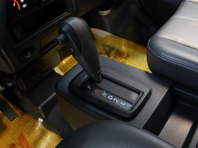 會長の店認證車☆1.5自排小改款/一手車/黑皮椅/盲點/定速+中央空調後出風口/巡跡防滑/美到冒泡  第15張相片