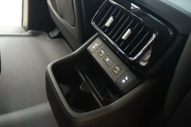 會長の店認證車☆老闆娘接送小孩自用車～頂級1.5 GLT-B.一手車只跑三萬‧ACC跟車/車道偏移/環景.後座雙電動座椅  第12張相片