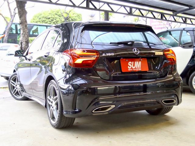 會長の店認證車☆總代理小改款 A180 AMG /自用跑12萬.電動記憶座椅/免鑰匙/LED頭燈/倒車顯影  第2張相片