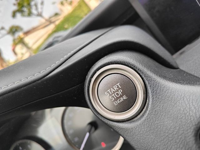 會長の店認證車☆大改款 IS300 2.0汽油/一手車+只跑6萬多/ACC跟車/車道偏移/自動煞停/空力套件/倒車顯影  第15張相片