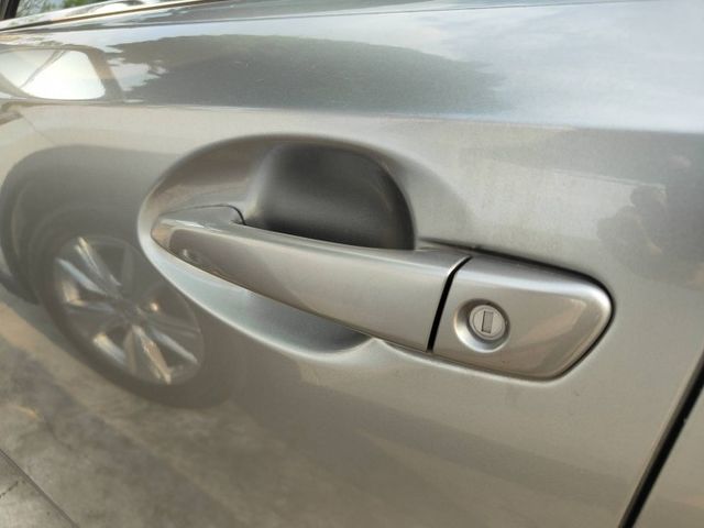 會長の店認證車☆大改款 IS300 2.0汽油/一手車+只跑6萬多/ACC跟車/車道偏移/自動煞停/空力套件/倒車顯影  第16張相片