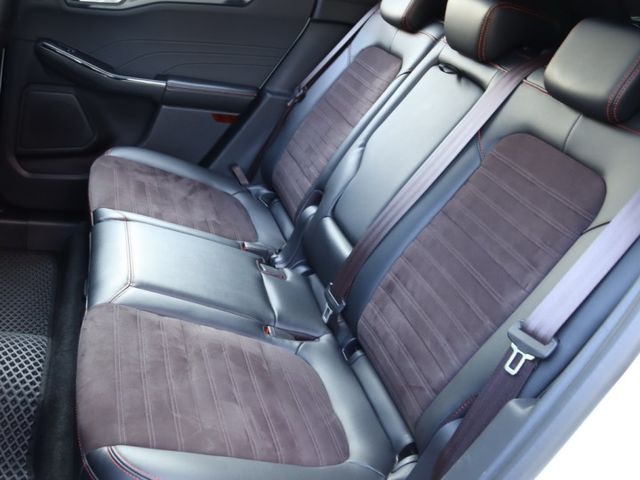 會長の店認證車/新車保固中～新車價120幾萬2.0 ST/大滿配/只跑3萬公里./ACC跟車/360度環景/腳踢電尾門  第5張相片