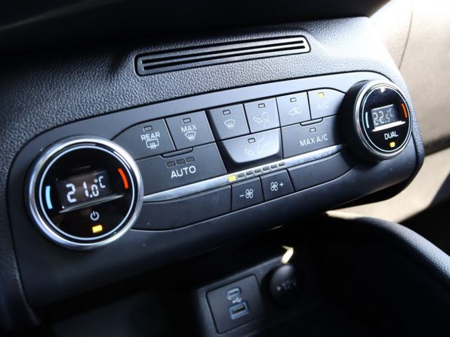 會長の店認證車/新車保固中～新車價120幾萬2.0 ST/大滿配/只跑3萬公里./ACC跟車/360度環景/腳踢電尾門  第10張相片