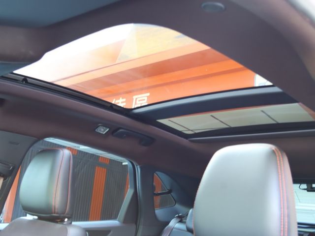 會長の店認證車/新車保固中～新車價120幾萬2.0 ST/大滿配/只跑3萬公里./ACC跟車/360度環景/腳踢電尾門  第12張相片