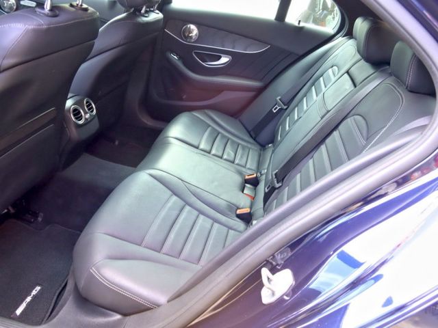 會長の店認證車/朋友託售～二年保固☆旗艦小改款C250 AMG黑沈木•自用車+只跑6萬多公里/選配全景天窗/選配大螢幕  第5張相片