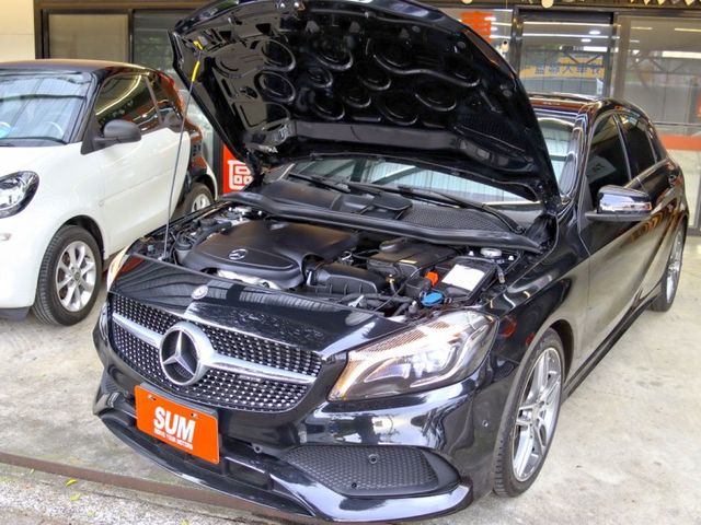 會長の店認證車☆總代理小改款 A180 AMG /自用跑12萬.電動記憶座椅/免鑰匙/LED頭燈/倒車顯影  第16張相片