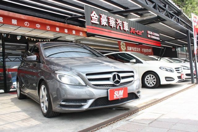 會長の店認證車/五重送專案+全車保固☆小改款總代理少見B200 1.6大馬力•自用車保證跑4萬公里‧加裝導航+倒車顯影  第1張相片