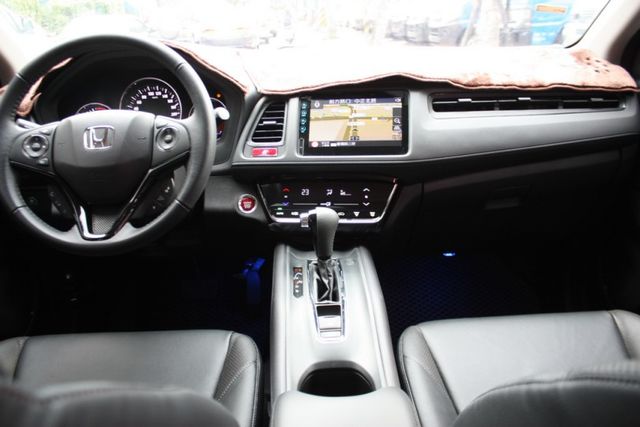 會長の店認證車/五重送專案☆HRV 1.8 VTI-S小改款/一手車+里程數保證只跑9萬/免鑰匙/定速/巡跡防滑  第3張相片
