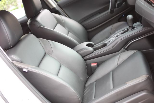會長の店認證車/五重送專案☆HRV 1.8 VTI-S小改款/一手車+里程數保證只跑9萬/免鑰匙/定速/巡跡防滑  第4張相片