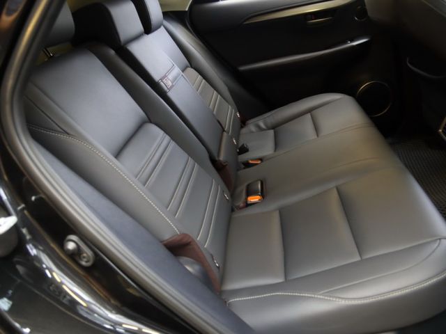 會長の店認證車/五重送專案☆小改款NX200 自用車＋只跑7萬/免鑰/ACC跟車/車道偏移/盲點偵測/自動煞停  第5張相片