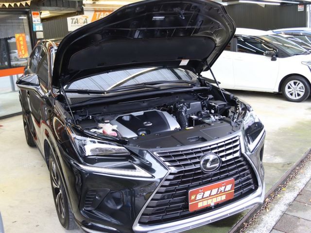 會長の店認證車/五重送專案☆小改款NX200 自用車＋只跑7萬/免鑰/ACC跟車/車道偏移/盲點偵測/自動煞停  第18張相片