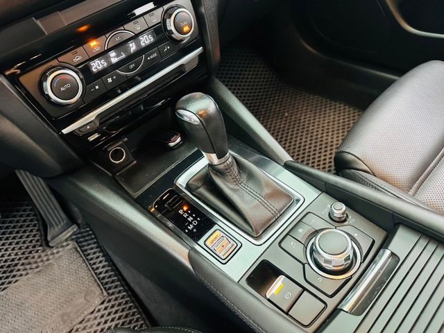 會長の店認證車☆五重送專案☆小改款MAZDA6 2.0 SKY-G.自用車跑九萬.免鑰匙.定速.導航.倒車顯影  第17張相片