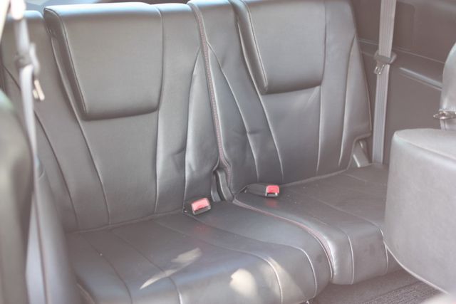 會長の店認證車/五重送專案☆小改款 MAZDA5.一手跑18萬公里.多合一大螢幕.後座出風口.極優車況  第5張相片