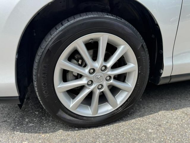 會長の店認證車/獨有二年保固☆小改款空力套件+獨有頂級九安培力亞3.5～‧免鑰匙‧雙電動滑門•電尾門‧巡跡‧前+後大螢幕  第17張相片