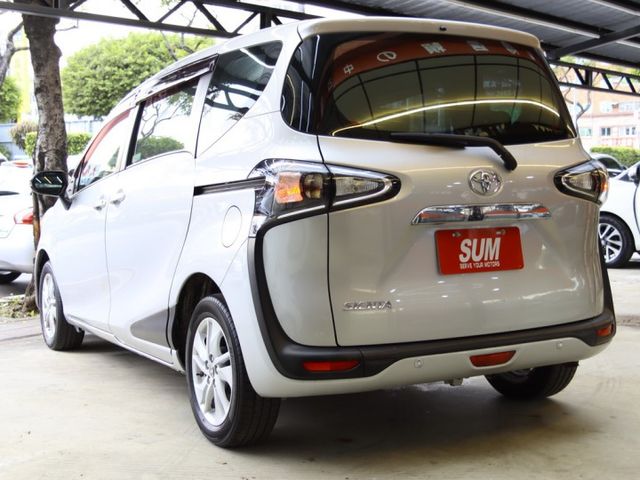 會長の店認證車☆小改款 SIENTA 1.8七人座 豪華+雙電滑門/免鑰匙/車道偏移/自動煞停/環景影像  第2張相片