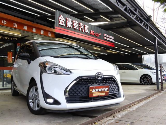 會長の店認證車☆小改款 SIENTA 1.8 豪華+/八安氣囊/只跑3萬/免鑰匙/倒車顯影/電動滑門/盲點偵測  第1張相片