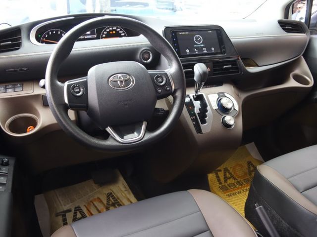 會長の店認證車☆小改款 SIENTA 1.8 豪華+/八安氣囊/只跑3萬/免鑰匙/倒車顯影/電動滑門/盲點偵測  第3張相片