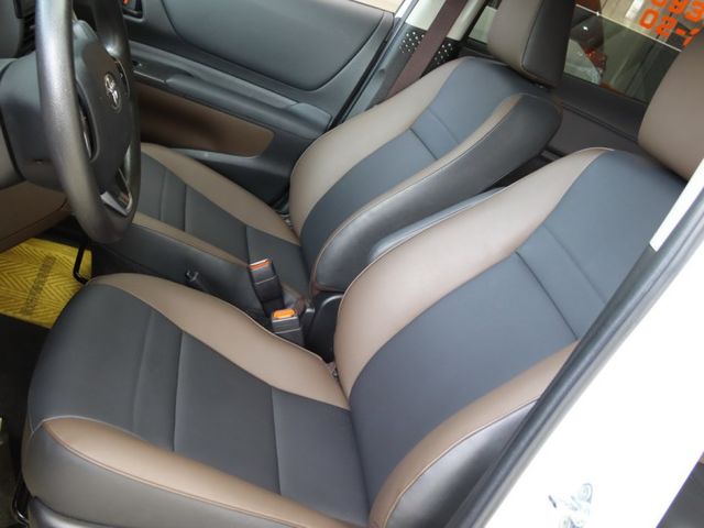 會長の店認證車☆小改款 SIENTA 1.8 豪華+/八安氣囊/只跑3萬/免鑰匙/倒車顯影/電動滑門/盲點偵測  第4張相片