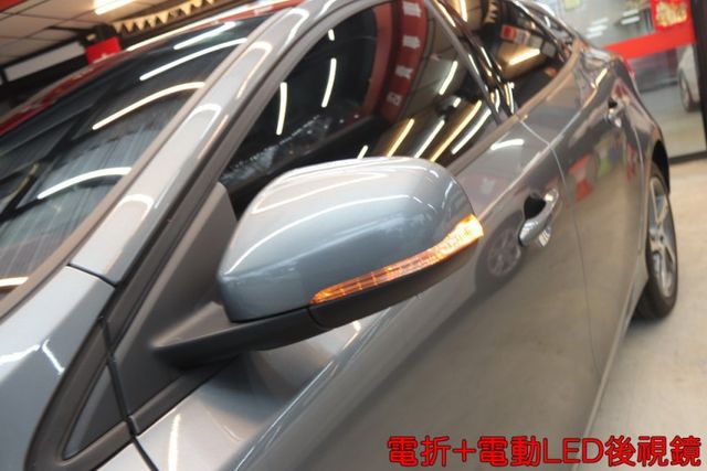 會長の店認證車☆小改款 V40 T3旗艦版.自用跑12萬公里.ACC跟車.車道偏移.盲點.雙前電動椅  第17張相片